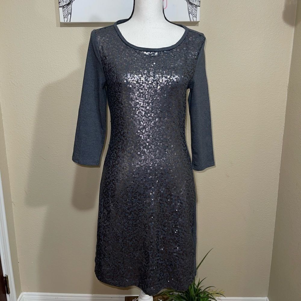Old Navy GRAY SEQUIN SHIFT DRESS 3/4 Sleeve Sheath Silver